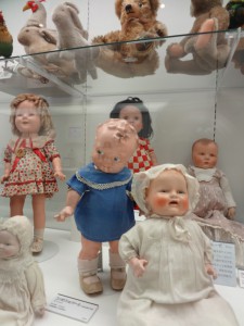 蝋人形インディアン少女。